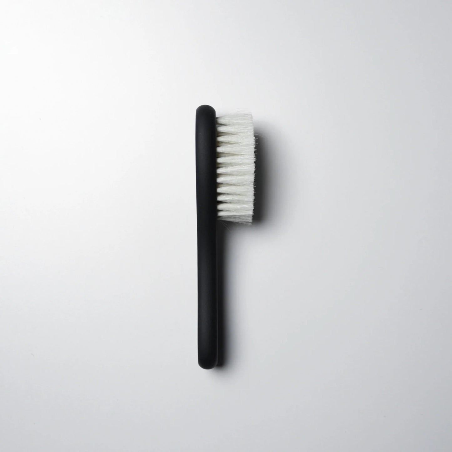L3VEL 3 - Bristle Brush